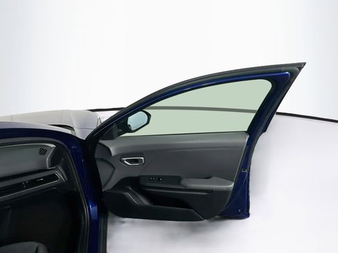 Used 2025 Kia K4 FWD image 30