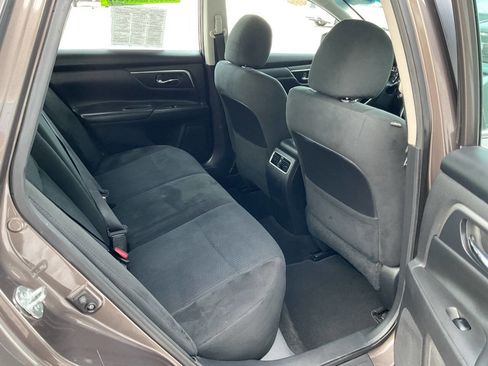Used 2015 Nissan Altima 2.5 SV w/ Convenience Package image 33