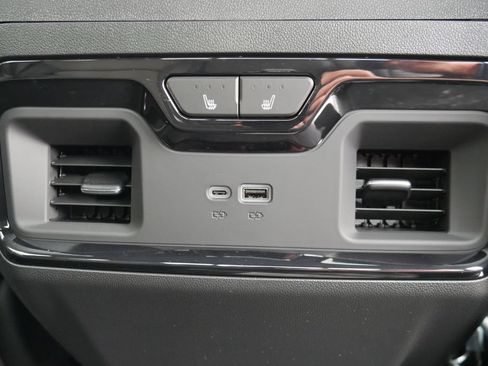 New 2026 Chevrolet Silverado 2500 ZR2 w/ ZR2 Bison Edition AWD/4WD image 23