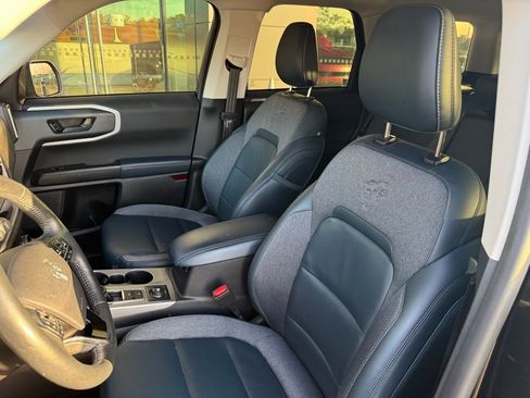 Used 2023 Ford Bronco Sport Outer Banks w/ Tech Package image 5