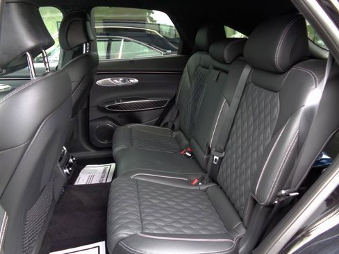 Used 2024 Genesis GV70 3.5T Sport w/ Sport Prestige Package AWD/4WD image 18