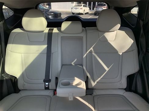 Used 2022 Hyundai Tucson Limited w/ Cargo Package image 32