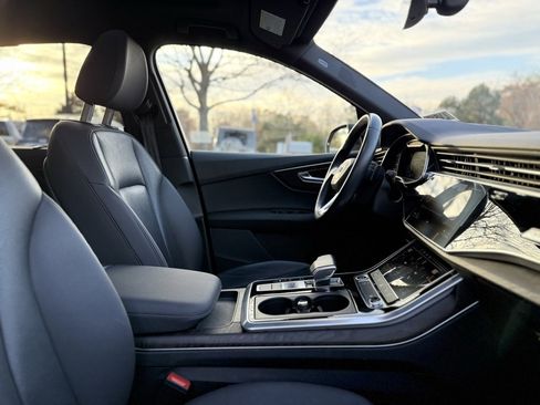 Used 2021 Audi Q7 2.0T Premium Plus w/ Executive Package image 25