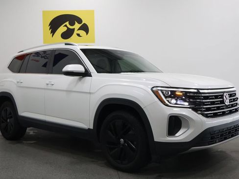 Used 2024 Volkswagen Atlas SEL image 6