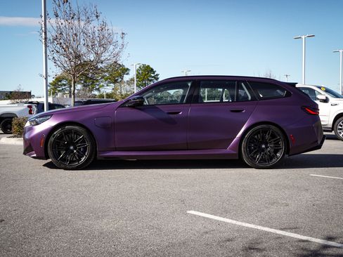 Used 2026 BMW M5 Touring image 7