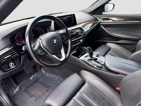 Used 2020 BMW 530i w/ Convenience Package image 25