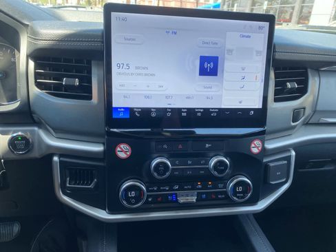 Used 2024 Ford Expedition XLT RWD image 16