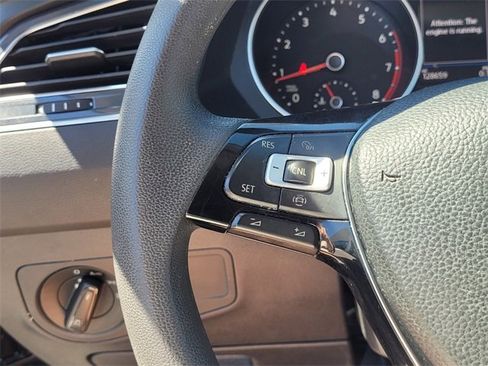 Used 2021 Volkswagen Tiguan S image 19