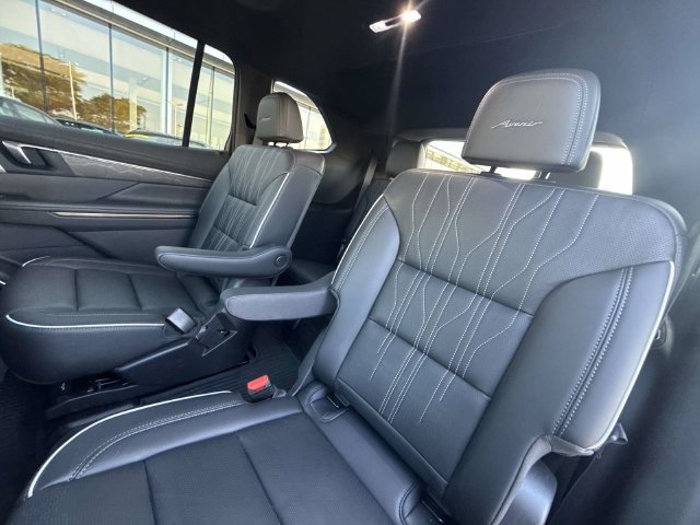 Used 2026 Buick Enclave Avenir w/ Super Cruise Package AWD/4WD image 30
