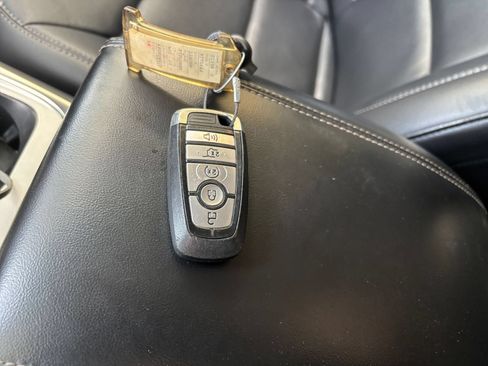 Used 2023 Ford Explorer XLT w/ Equipment Group 202A AWD/4WD image 21