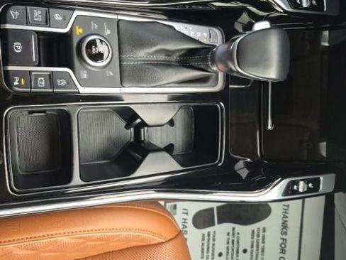 Used 2022 Kia Sorento SX Prestige w/ Rust Color Package image 13