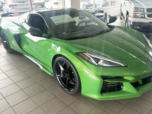 New 2026 Chevrolet Corvette E-Ray image 40