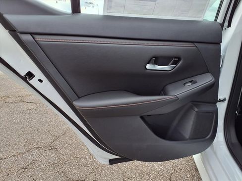 New 2025 Nissan Sentra SR w/ SR Premium Package FWD image 20
