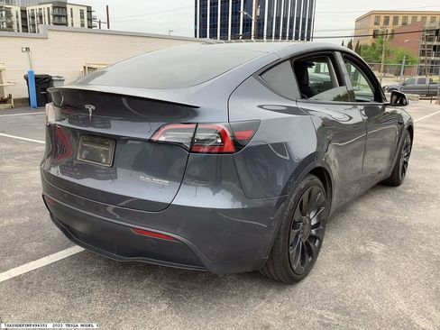 Used 2022 Tesla Model Y Performance image 4