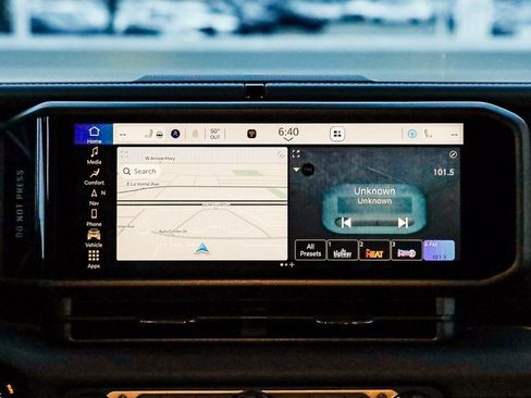 New 2026 Jeep Wrangler Unlimited Sahara AWD/4WD image 17
