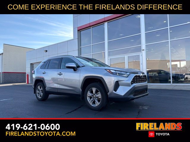 Used 2025 Toyota RAV4 XLE w/ Convenience Package AWD/4WD image 1