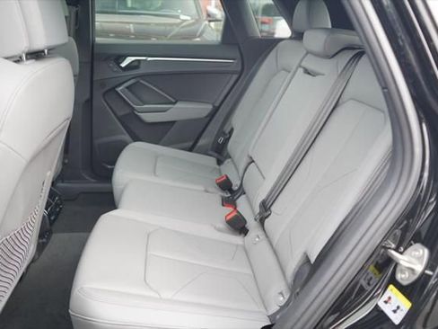New 2025 Audi Q3 2.0T Premium image 7