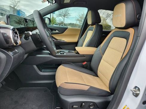 New 2026 Chevrolet Equinox ACTIV AWD/4WD image 5
