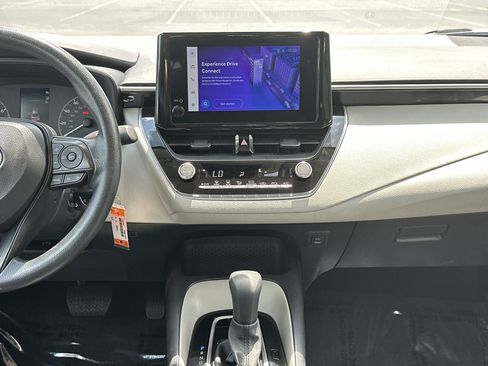 Certified 2025 Toyota Corolla LE FWD image 30