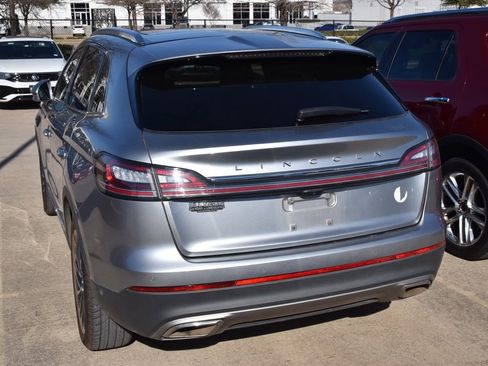 Used 2020 Lincoln Nautilus Reserve image 6