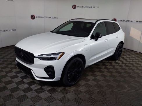 New 2026 Volvo XC60 T8 Ultra w/ Climate Package AWD/4WD image 1