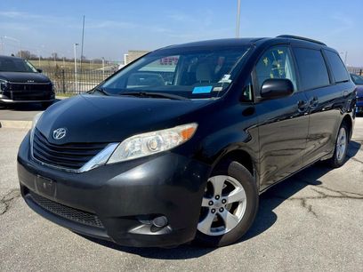 Used 2014 Toyota Sienna LE
