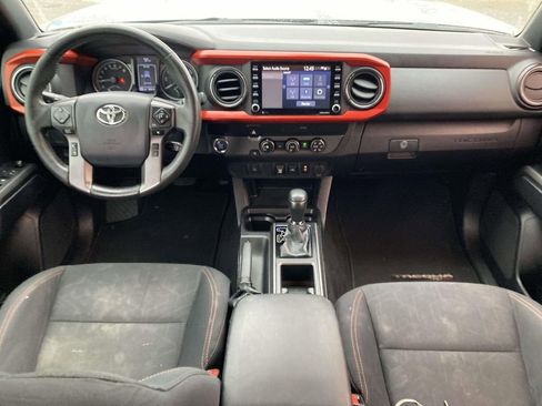 Used 2020 Toyota Tacoma TRD Sport image 16
