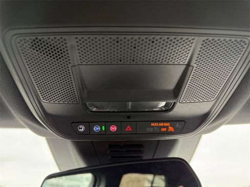 New 2026 Chevrolet Equinox EV LT image 19