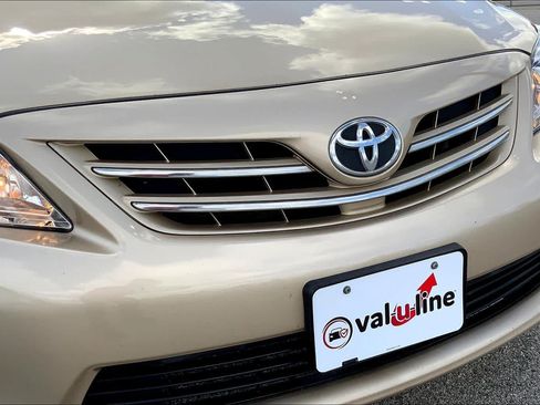 Used 2013 Toyota Corolla LE FWD image 27
