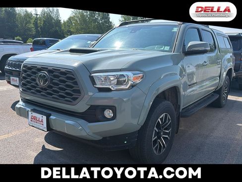 Used 2022 Toyota Tacoma TRD Sport w/ Technology Package AWD/4WD image 1