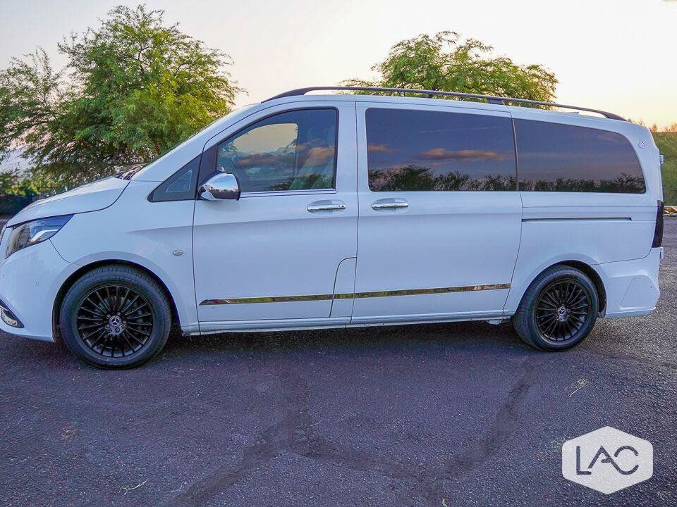 Used 2023 Mercedes-Benz Metris Passenger image 3