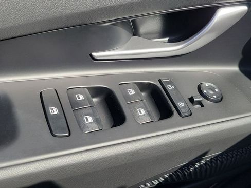 New 2026 Hyundai Elantra Hybrid FWD image 17
