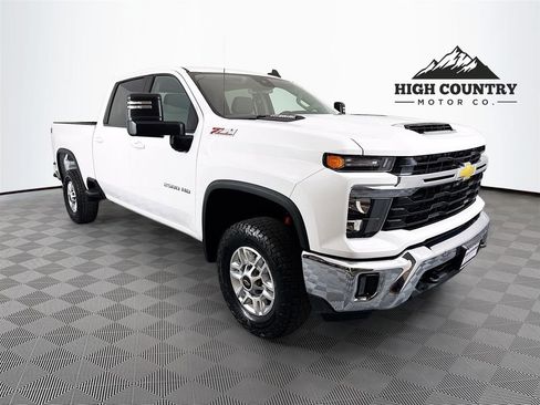 Used 2024 Chevrolet Silverado 2500 LT w/ Convenience Package AWD/4WD image 1