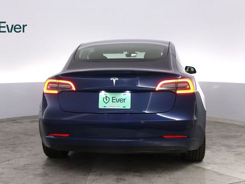 Used 2023 Tesla Model 3 Standard Range image 15