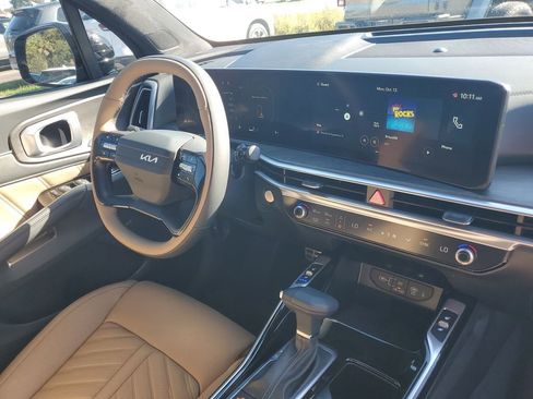 New 2026 Kia Sorento SX Prestige w/ Olive Brown Leather Package image 8
