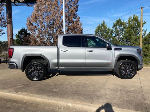 Used 2024 GMC Sierra 1500 AT4 w/ Technology Package image 7