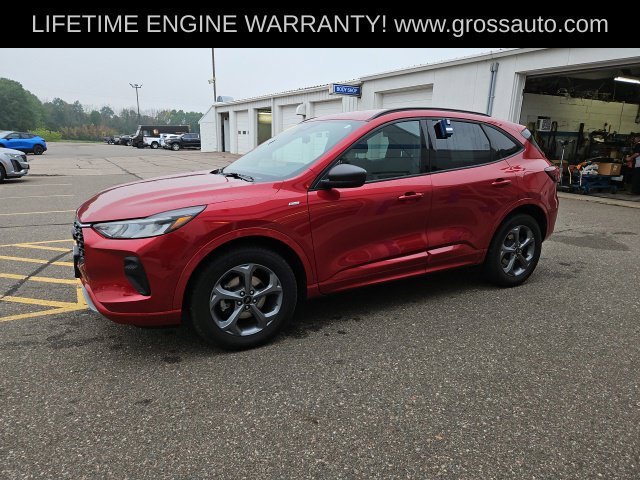 Used 2023 Ford Escape ST-Line w/ Tech Pack #1 AWD/4WD image 5