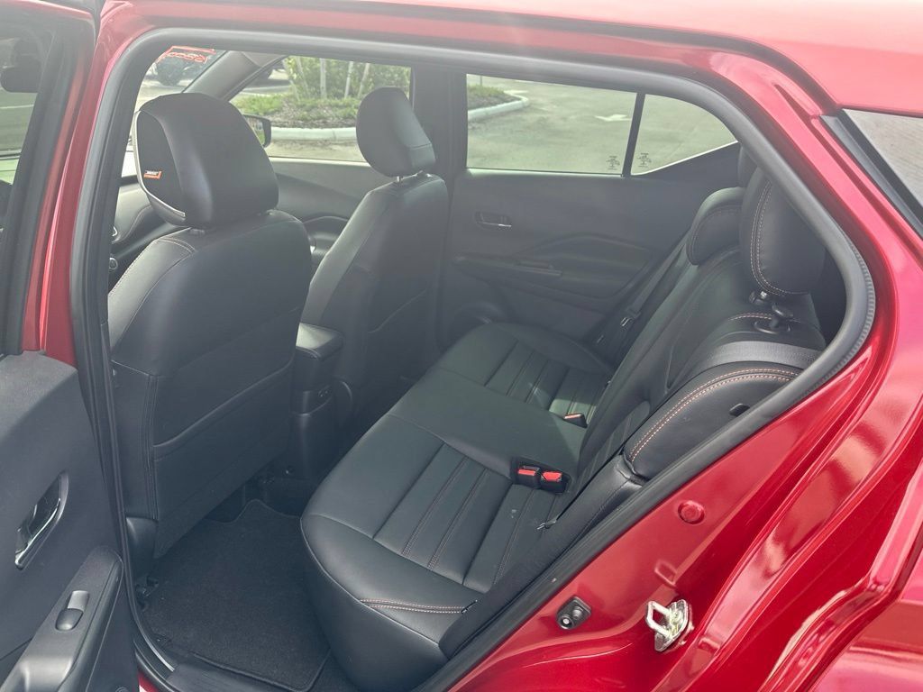 Used 2020 Nissan Kicks SR w/ SR Premium Package FWD image 13