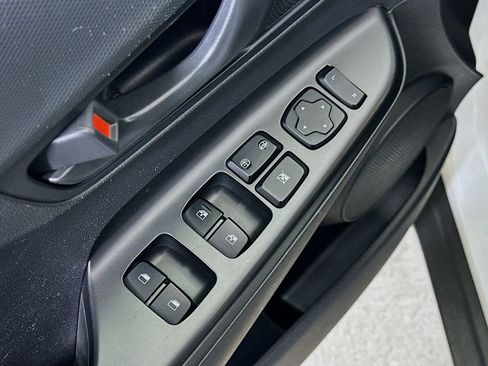 Used 2021 Hyundai Kona SEL image 19