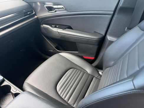 Certified 2024 Kia Sportage SX FWD image 17