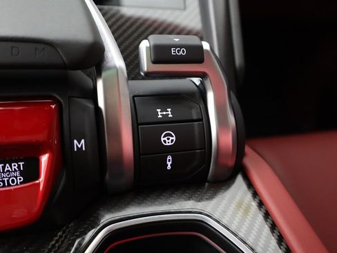 Used 2022 Lamborghini Urus image 58