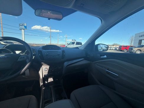 Used 2017 Ford Escape SE w/ SE Cold Weather Package image 14