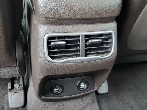 Used 2023 Hyundai Santa Fe SEL Convenience image 33