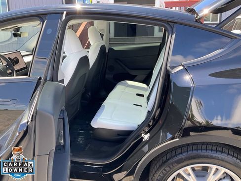 Used 2023 Tesla Model Y Long Range AWD/4WD image 7