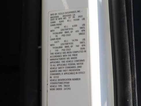 Used 2022 Ford F550 2WD SuperCab Super Duty image 61