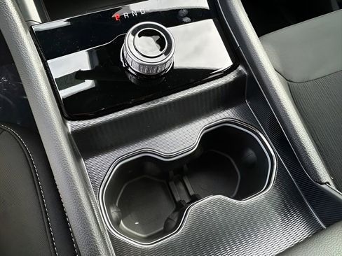 New 2025 Jeep Grand Cherokee L Laredo w/ Luxury Tech Group I image 24