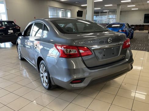 Used 2019 Nissan Sentra S image 6