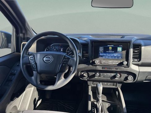 Used 2023 Nissan Frontier SV w/ Midnight Edition Package image 30