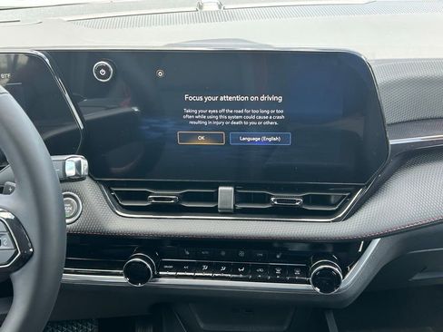 New 2026 Chevrolet Equinox RS w/ Safety and Technology Package FWD image 19