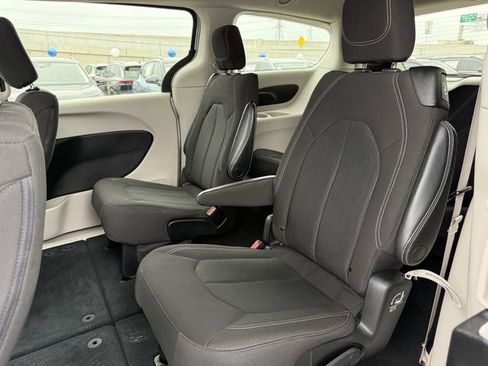 Used 2023 Chrysler Voyager LX FWD image 26